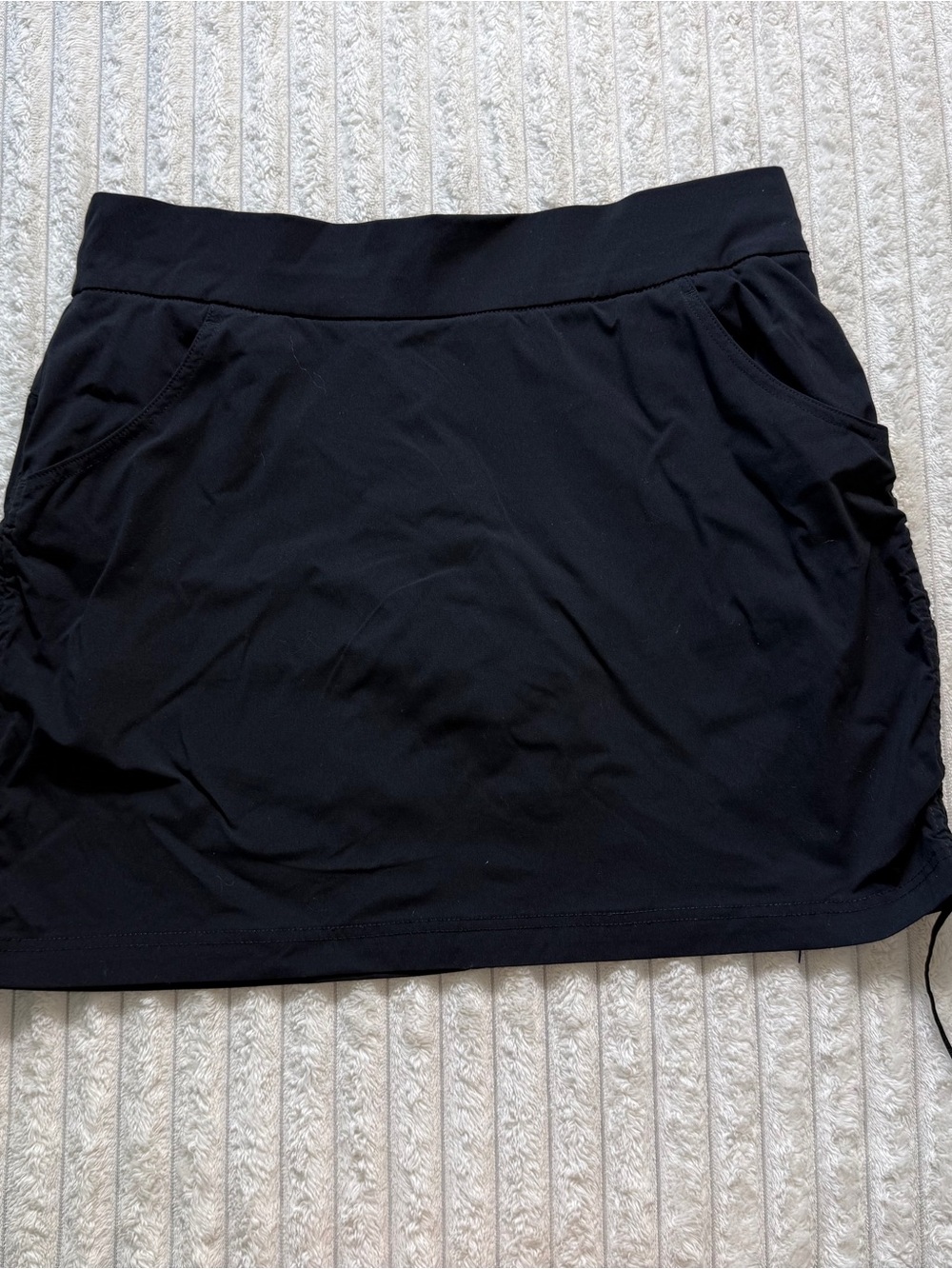 Columbia Women’s Black Athletic Skort L Pull-On Solid Short Activewear